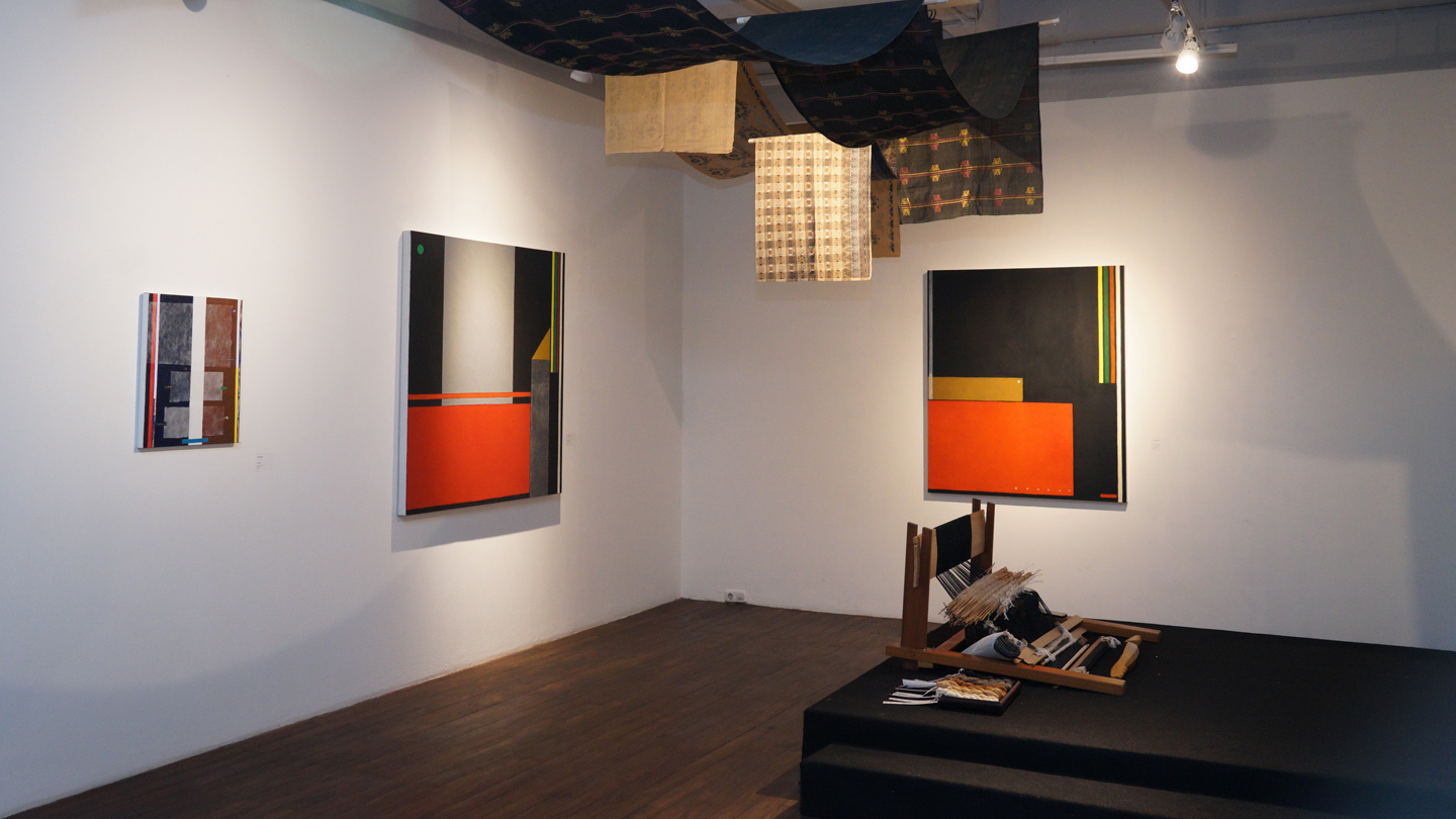 Sublimasi Estetika Kain Tenun Dan Abstraksi Kosa Visual Modern Lukisan Nunung WS – Cita Tenun Indonesia X D Gallerie Jakarta